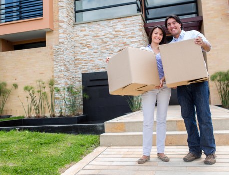 Moving team handling a flat move in Barnet with local access challenges